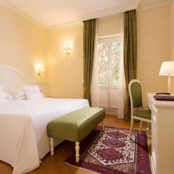 Alternative view of Phòng Tổng thống